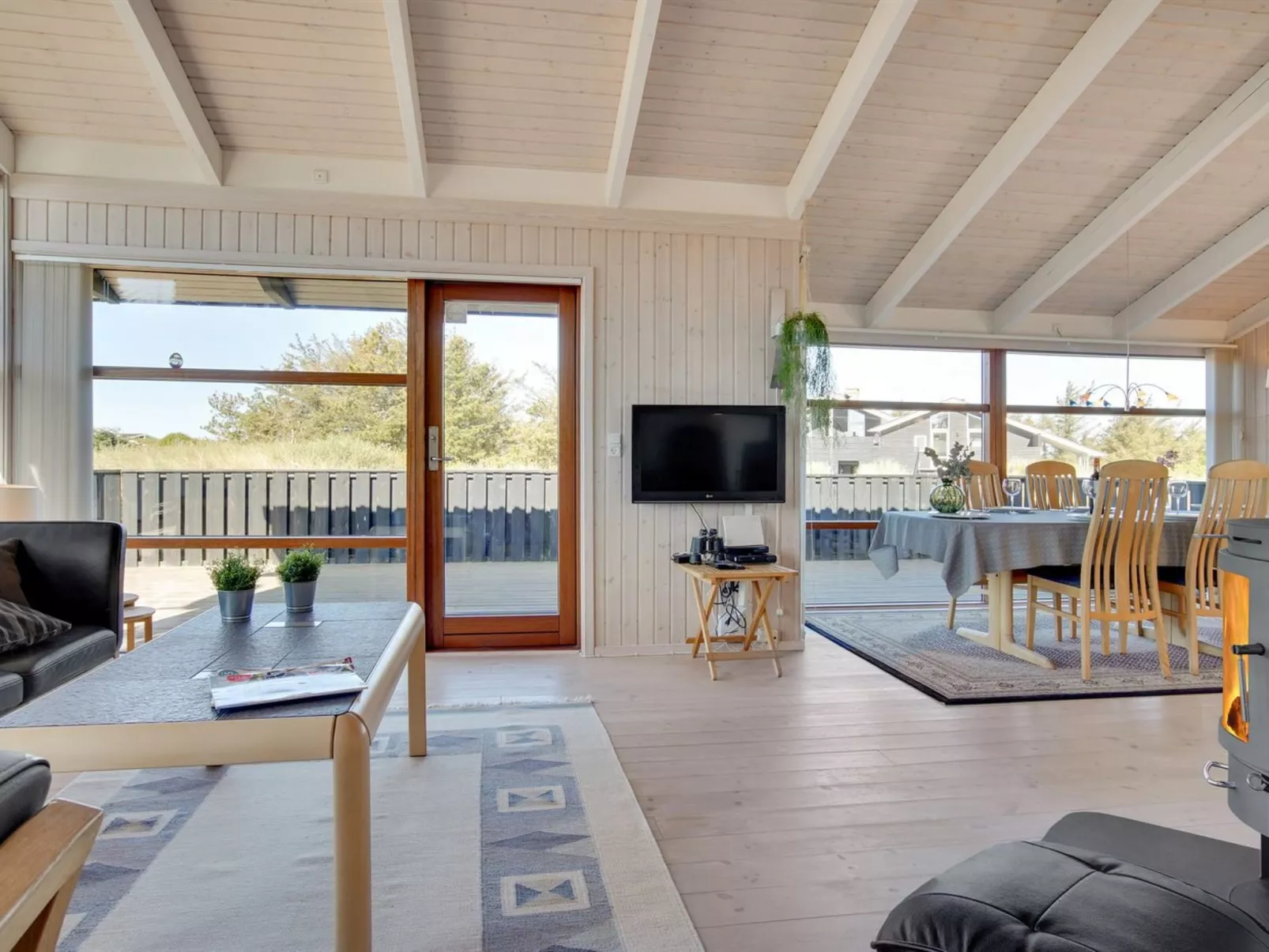 "Riana" - 375m from the sea-Inside