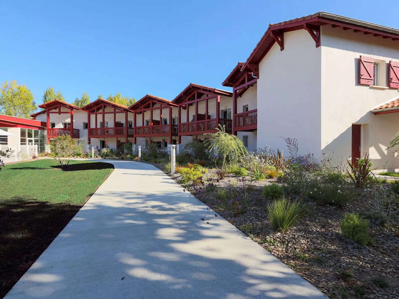 Le Domaine d'Uhaina (T2bis)-Outside