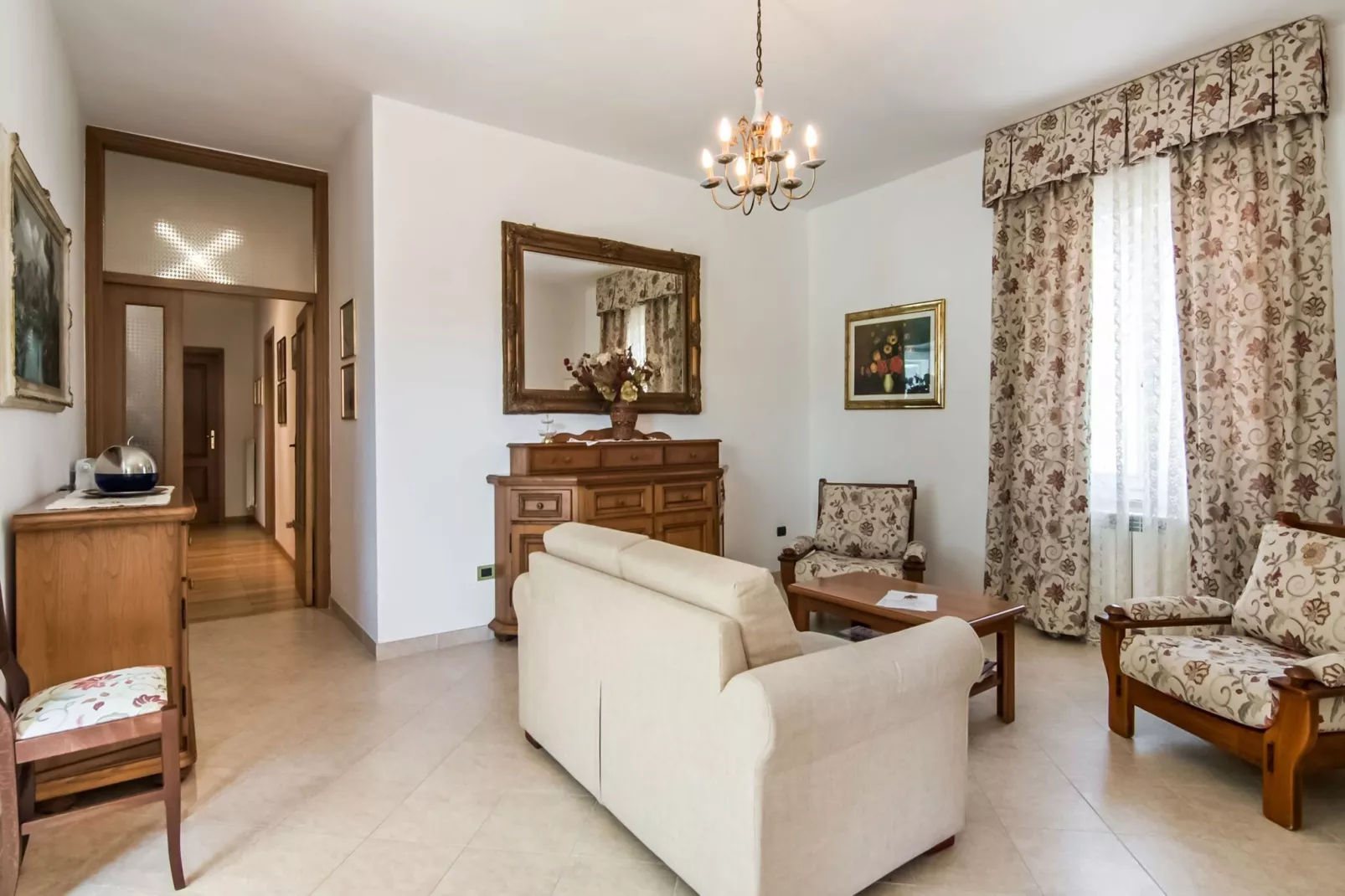La Collina-Wohnzimmer