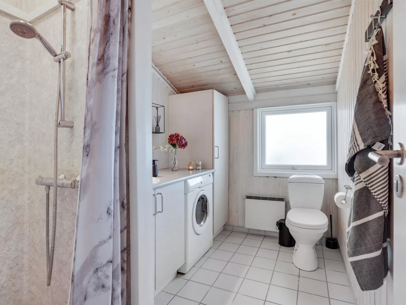 "Randulf" - 450m from the sea-Inside