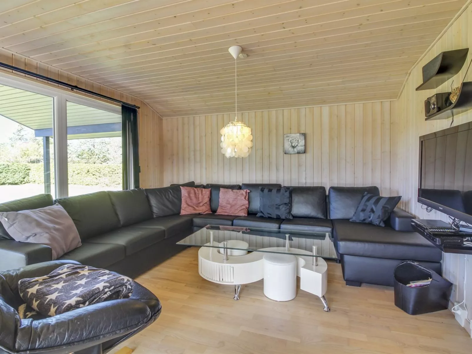 "Susan" - 600m from the sea-Inside