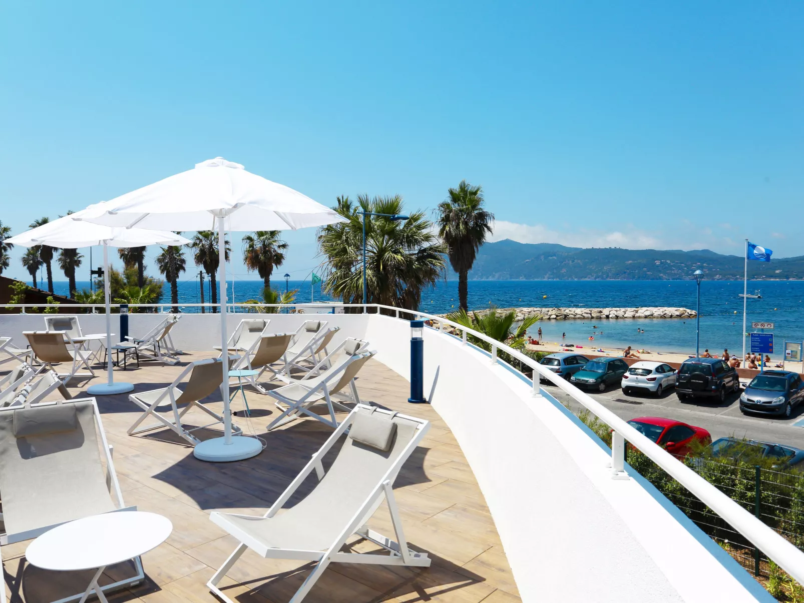 Le Cap Azur-Outside