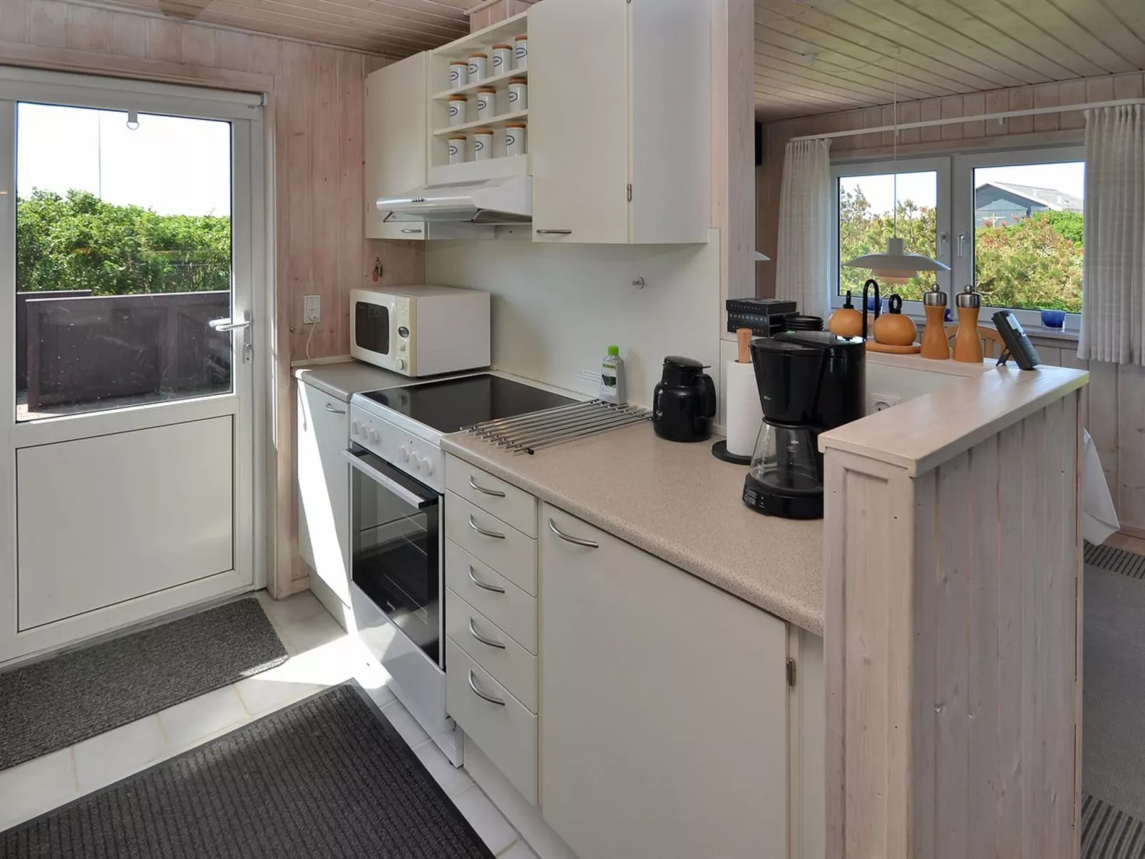 "Loryleimis" - 300m from the sea-Inside