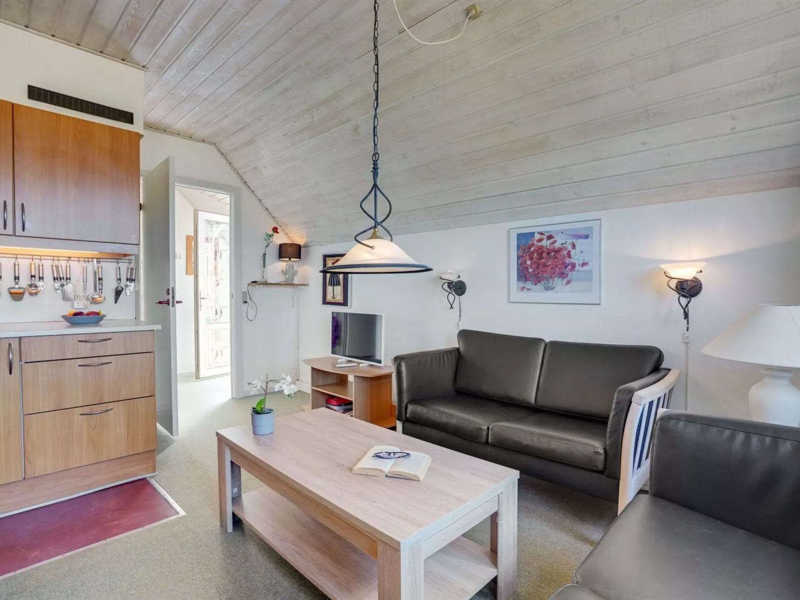 "Fraja" - 2.3km from the sea-Inside