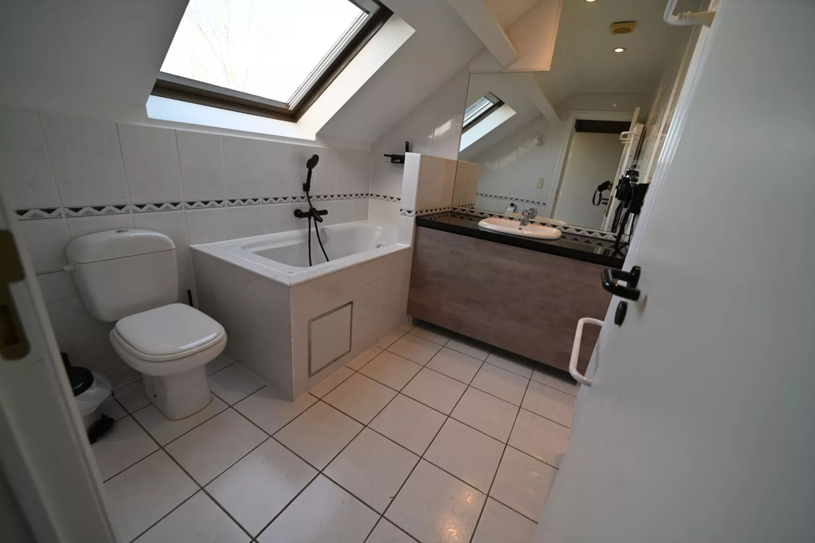 Résidence Durbuy 1-Bathroom