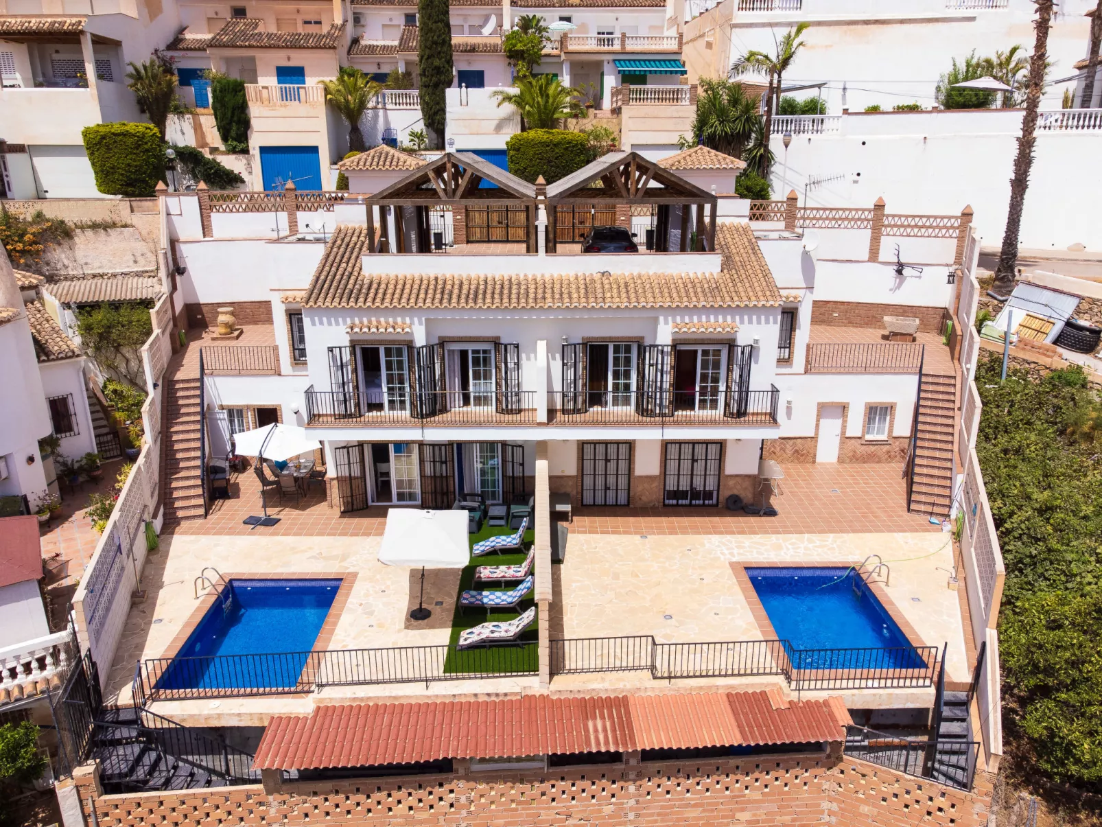 Mirador B-Outside