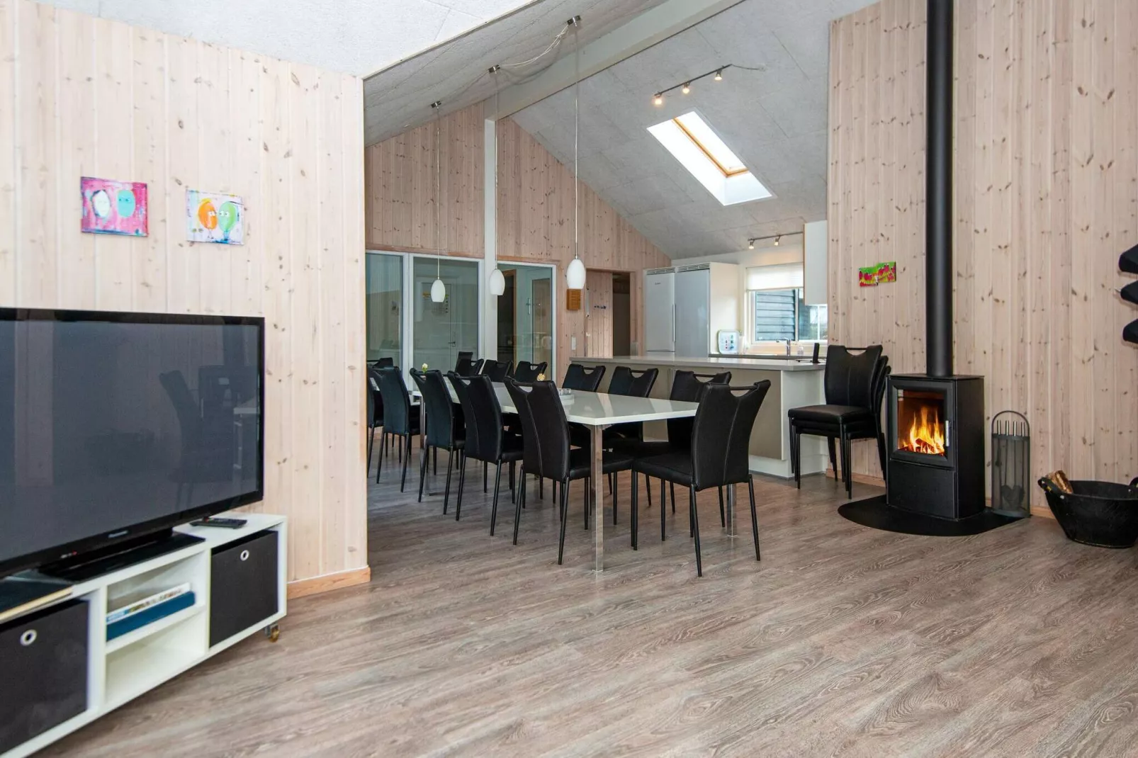 18 person holiday home in Henne-Indoor