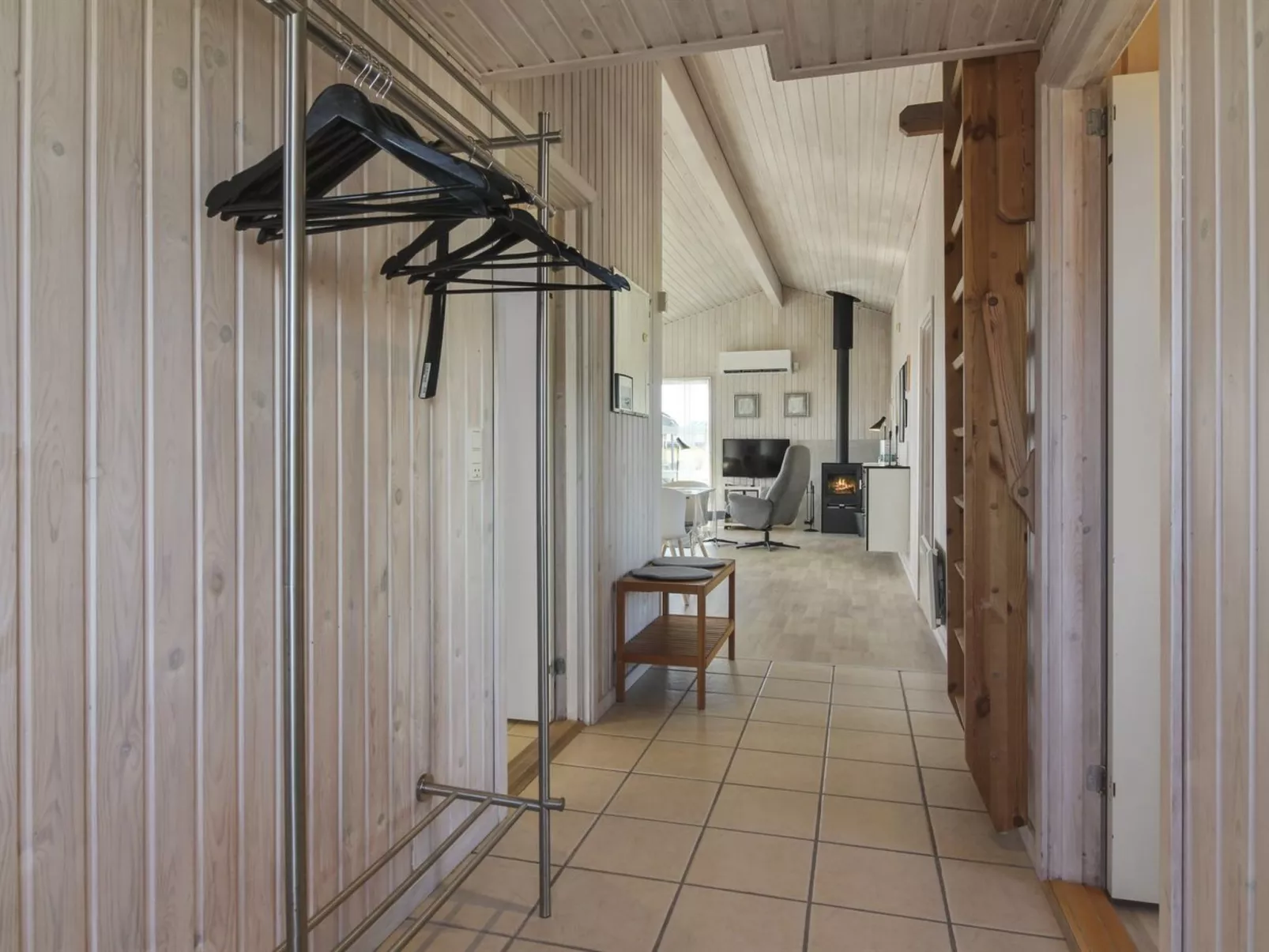"Laghmund" - 250m from the sea-Inside