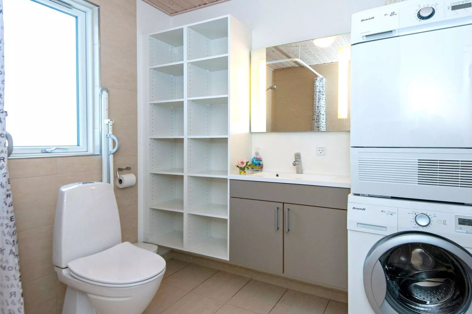 18 person holiday home in Henne-Indoor