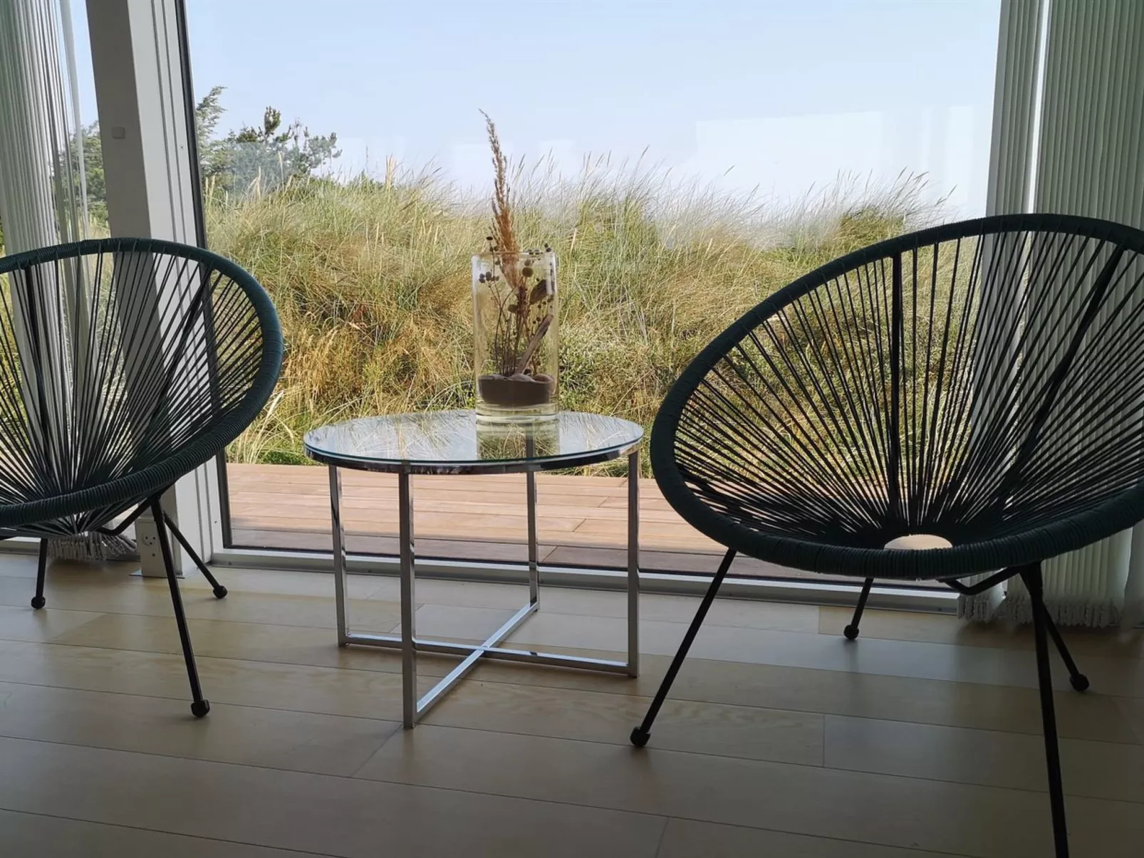 "Darla" - 375m from the sea-Inside