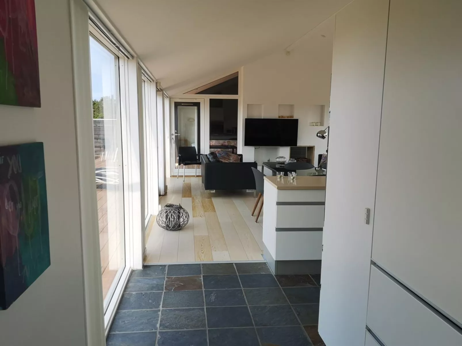 "Darla" - 375m from the sea-Inside