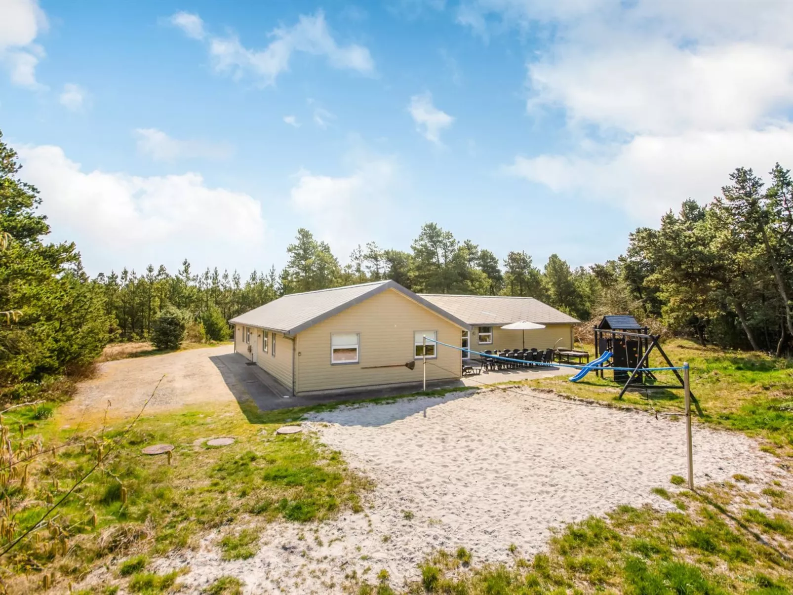 "Nael" - 1.6km from the sea-Outside