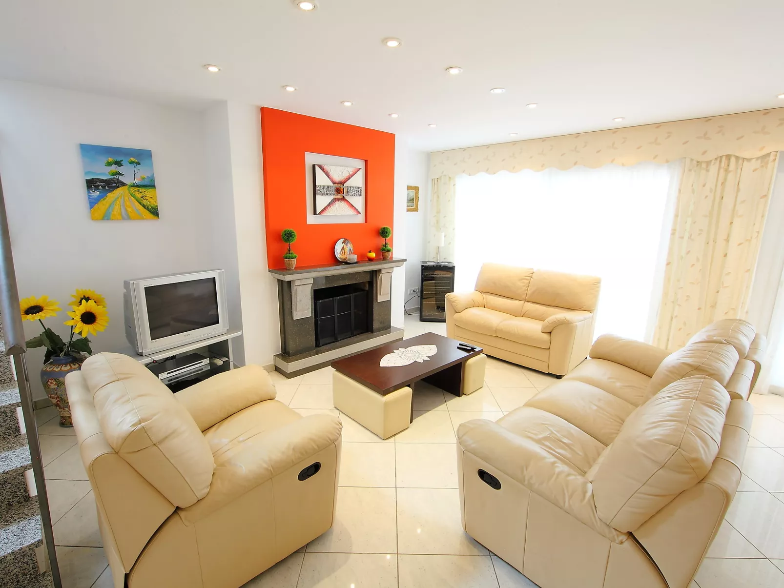 Llobregat 41b-Inside