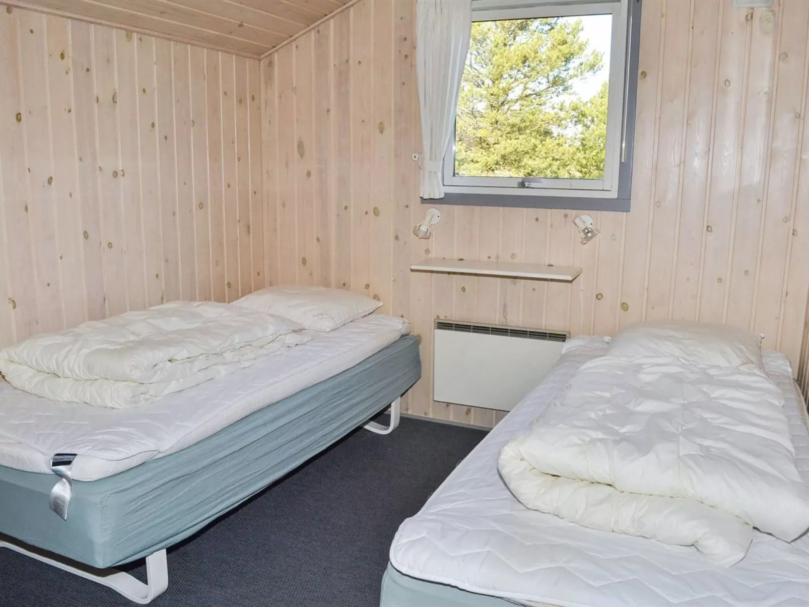 "Erlinda" - 3.1km from the sea-Inside