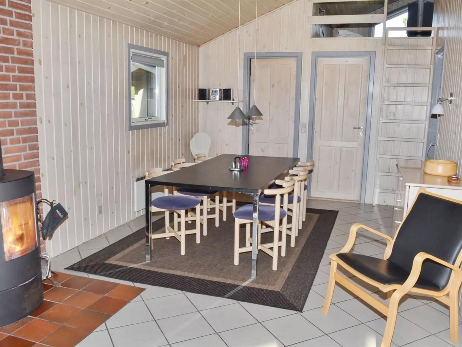 "Erlinda" - 3.1km from the sea-Inside