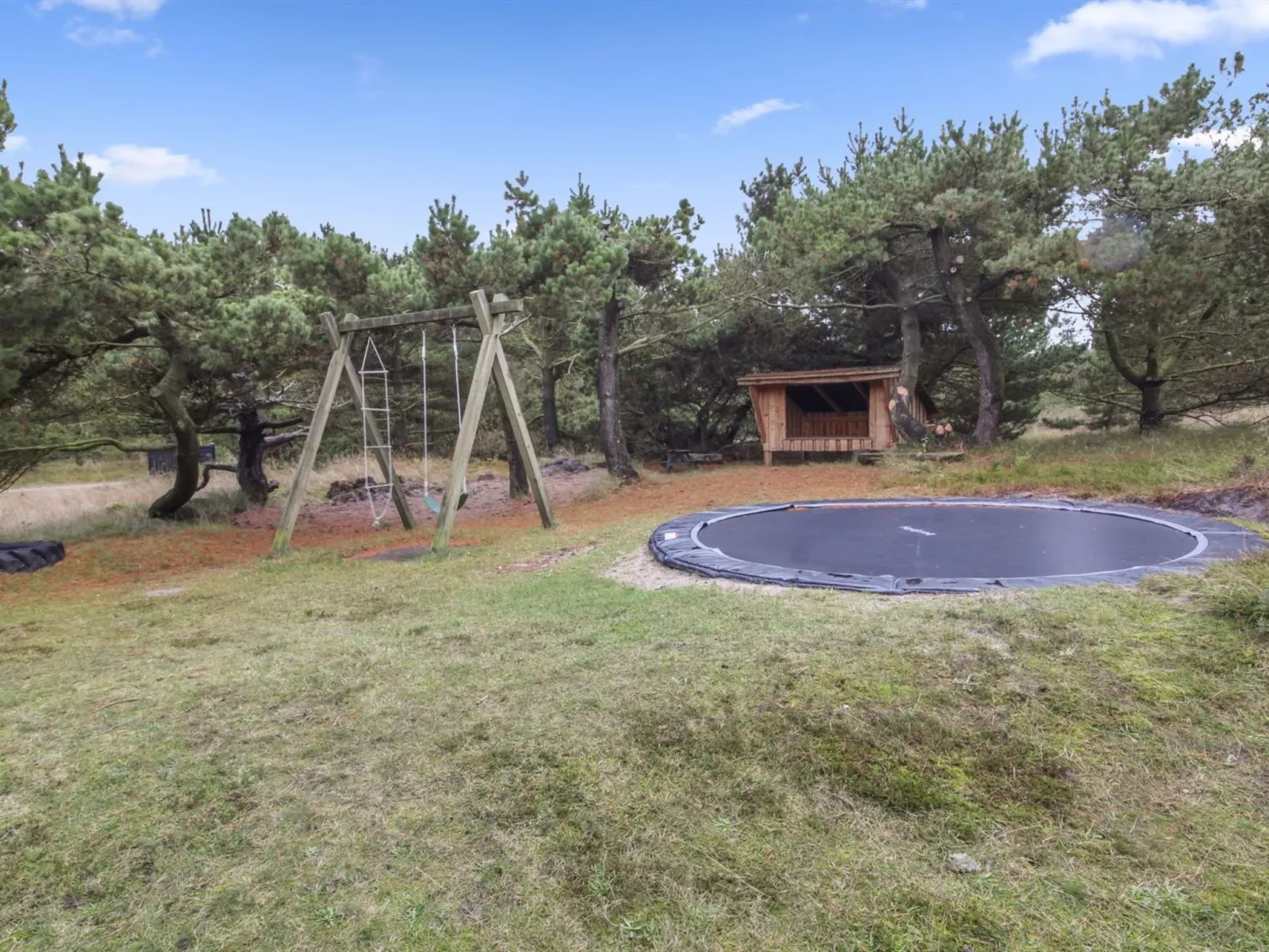 "Erlinda" - 3.1km from the sea-Inside
