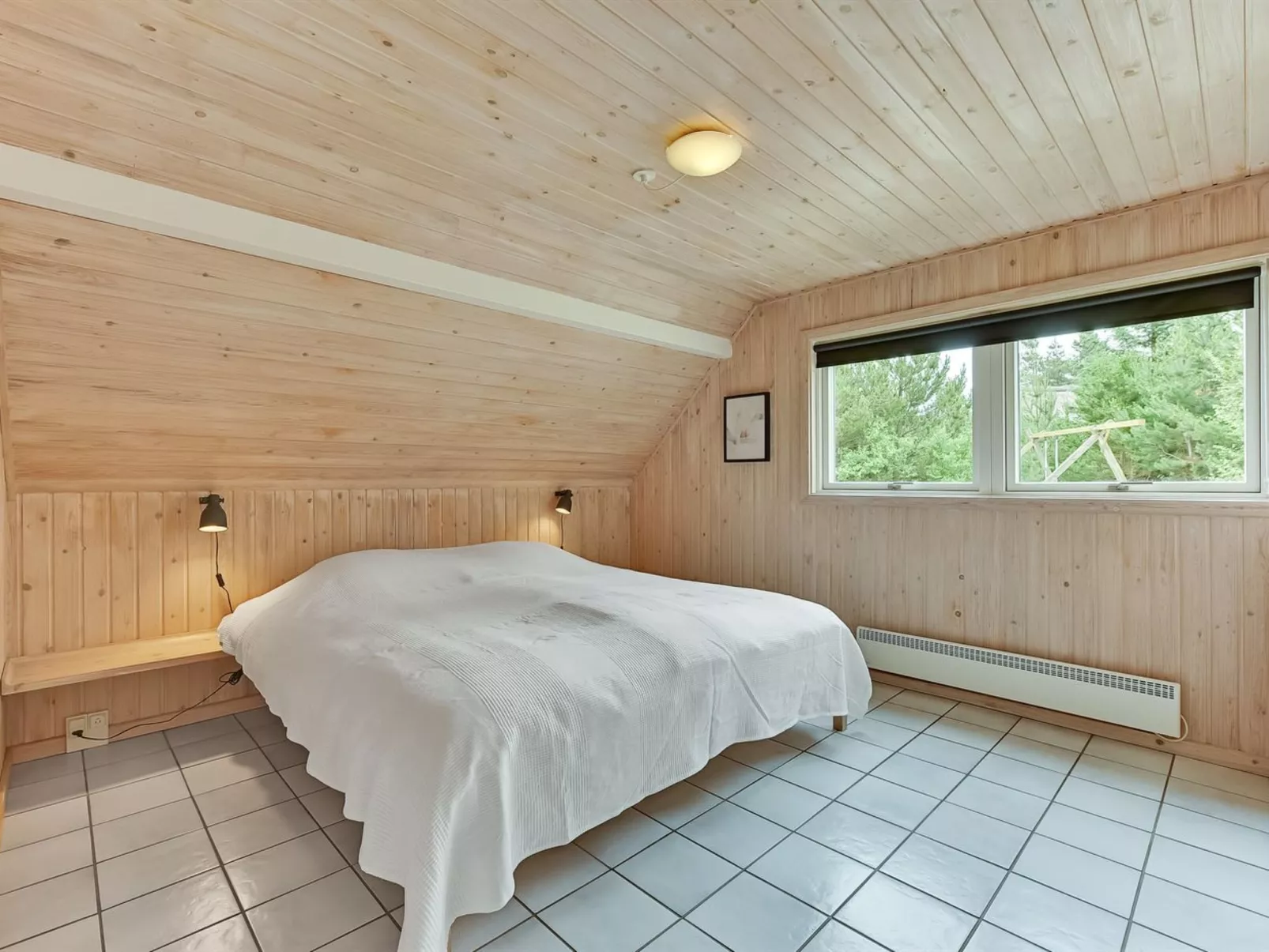 "Ellanor" - 1km from the sea-Inside