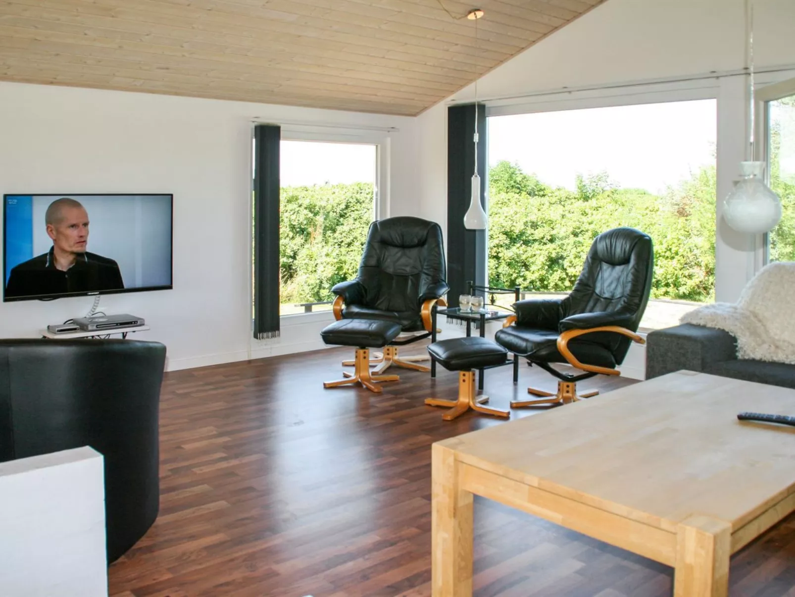 "Bengta" - 200m from the sea-Inside