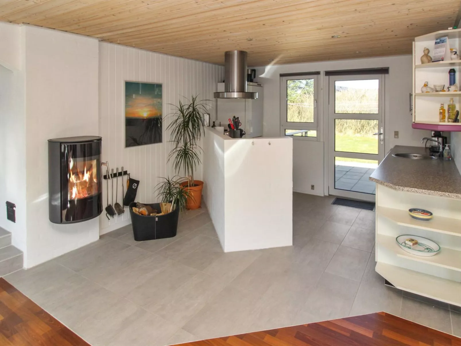 "Bengta" - 200m from the sea-Inside