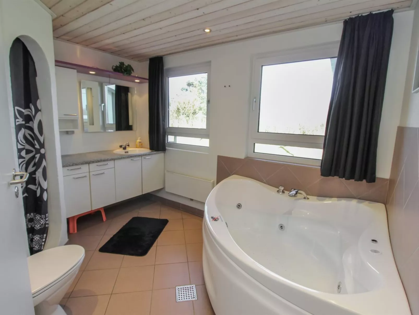"Bengta" - 200m from the sea-Inside