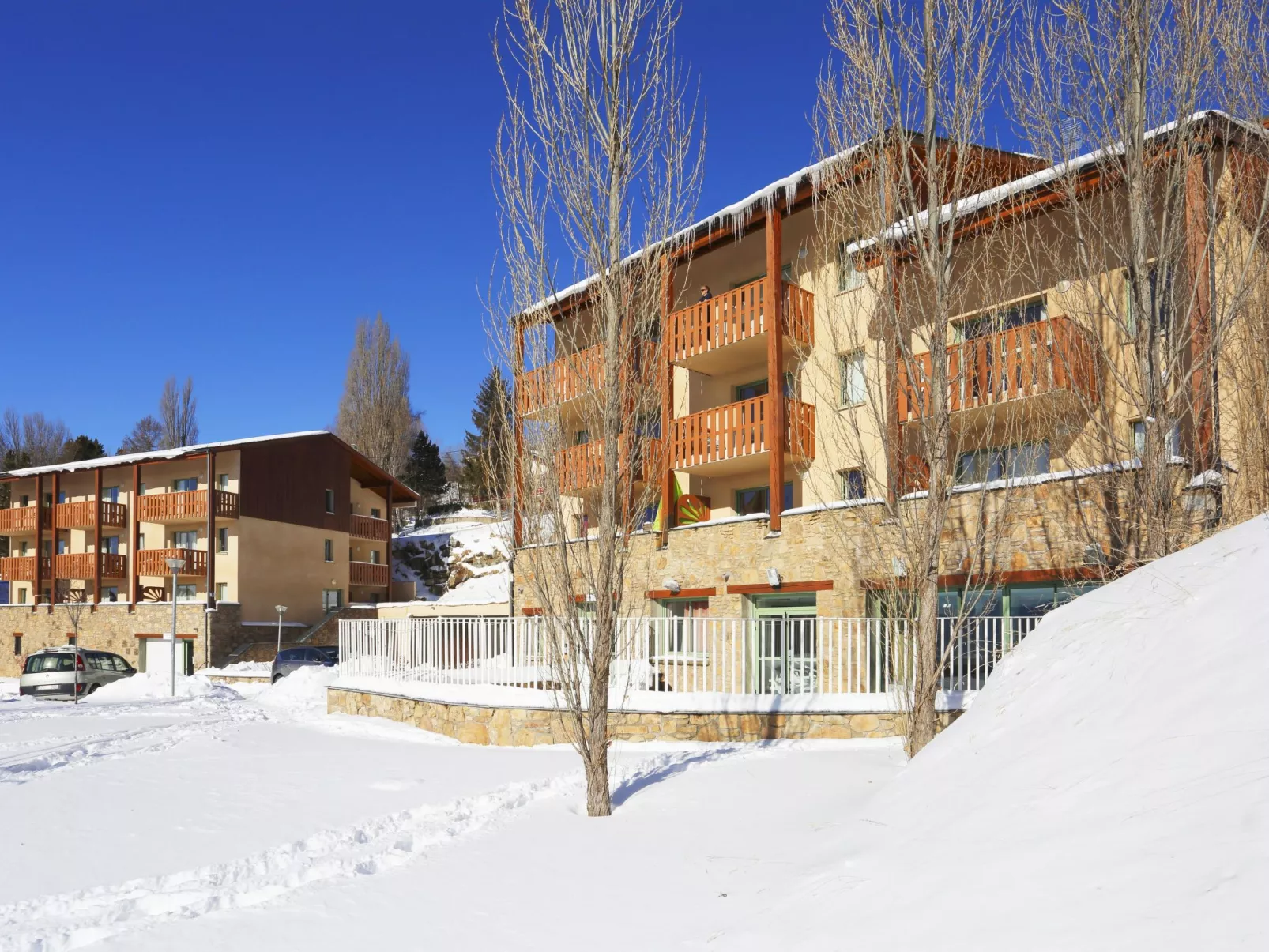 Les Chalets du Belvédère-Outside