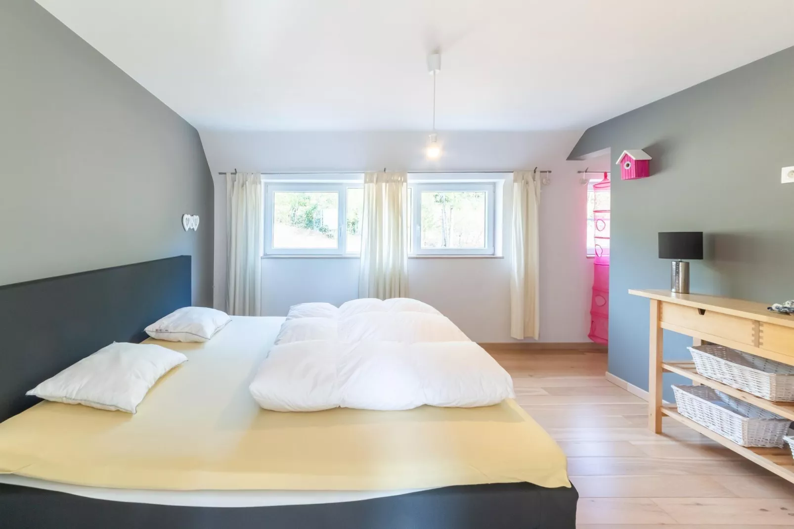Elveno-Bedroom
