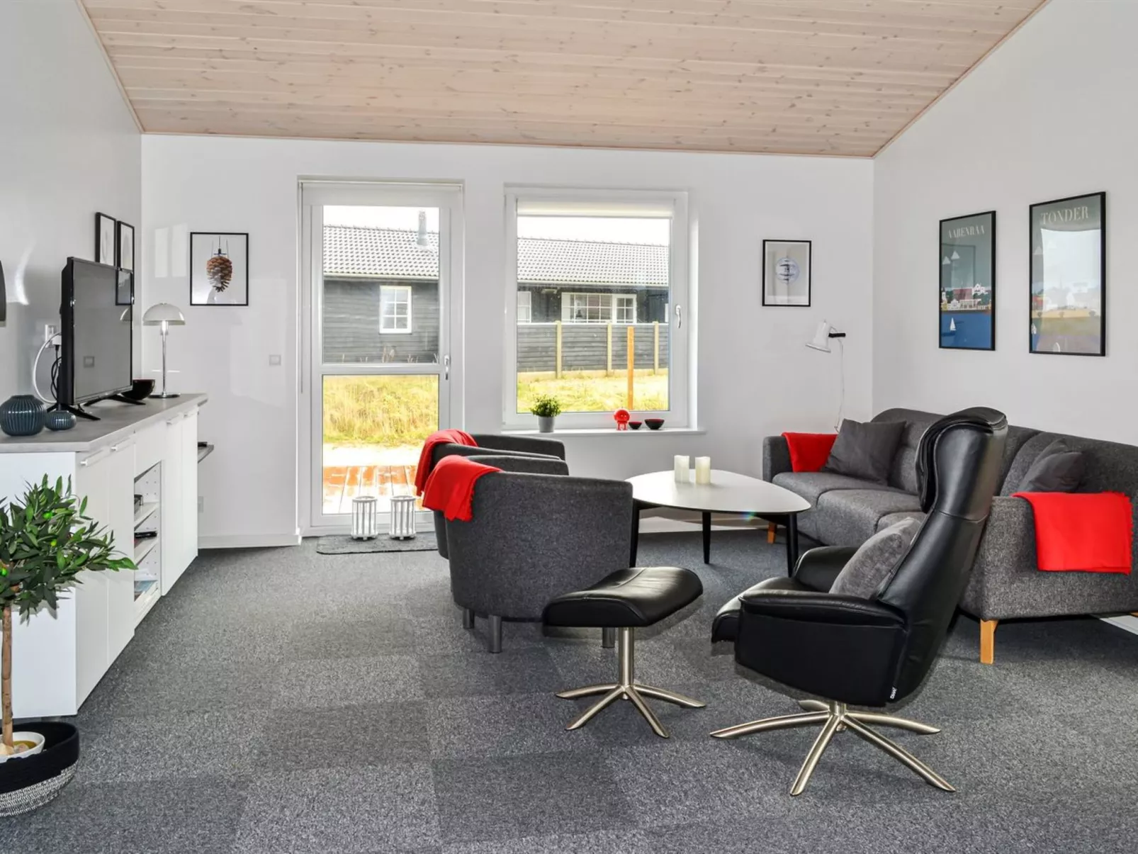"Eldora" - 1.4km from the sea-Inside