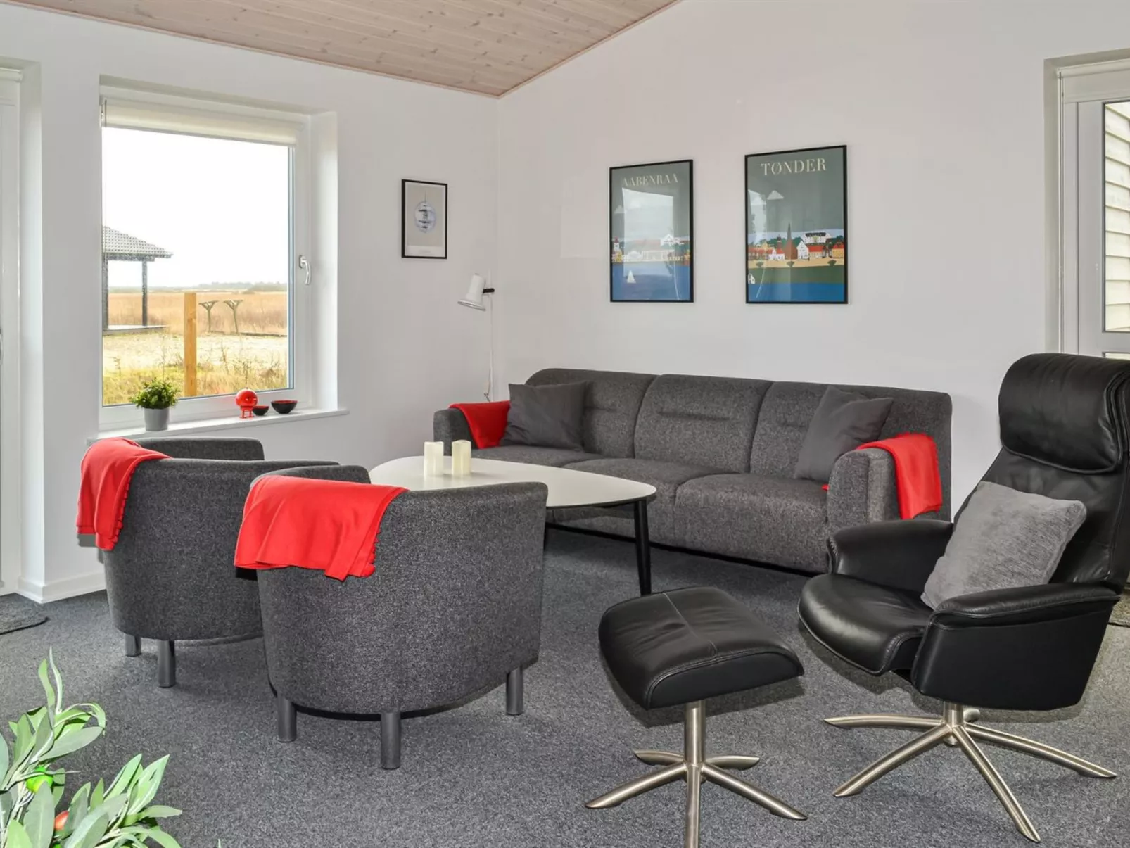 "Eldora" - 1.4km from the sea-Inside