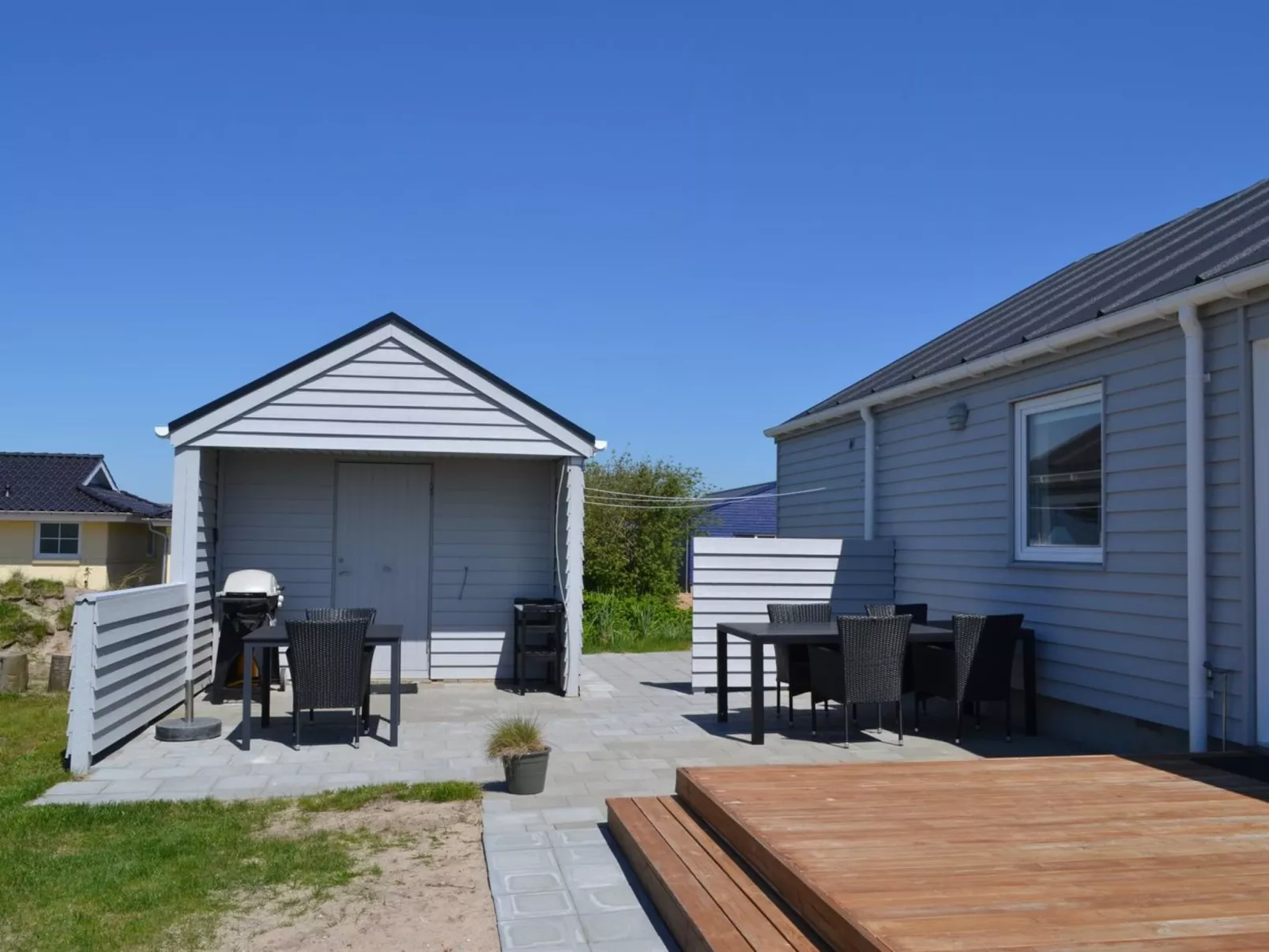 "Eldora" - 1.4km from the sea-Outside