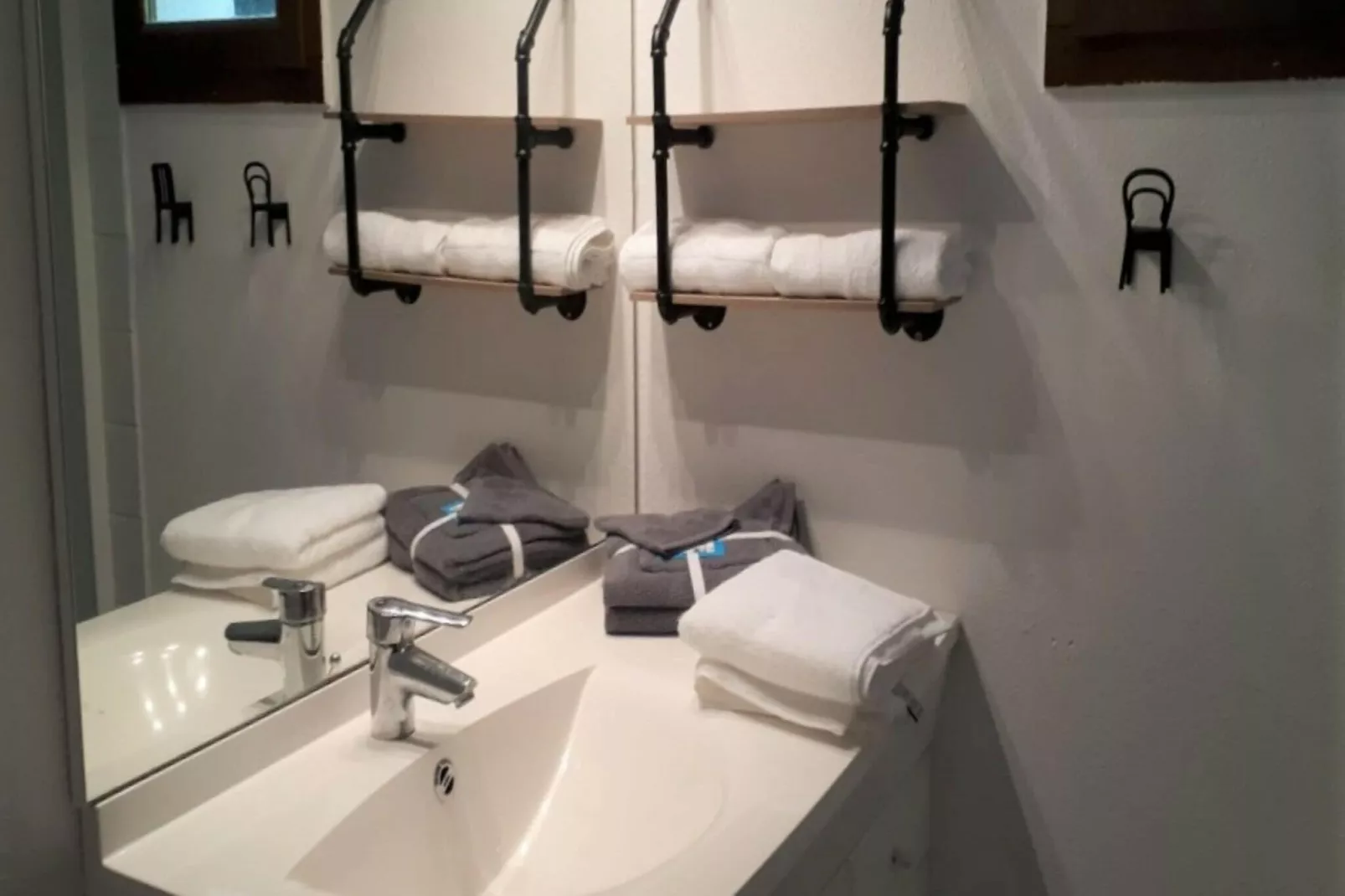 Le Club des cinq-Badezimmer
