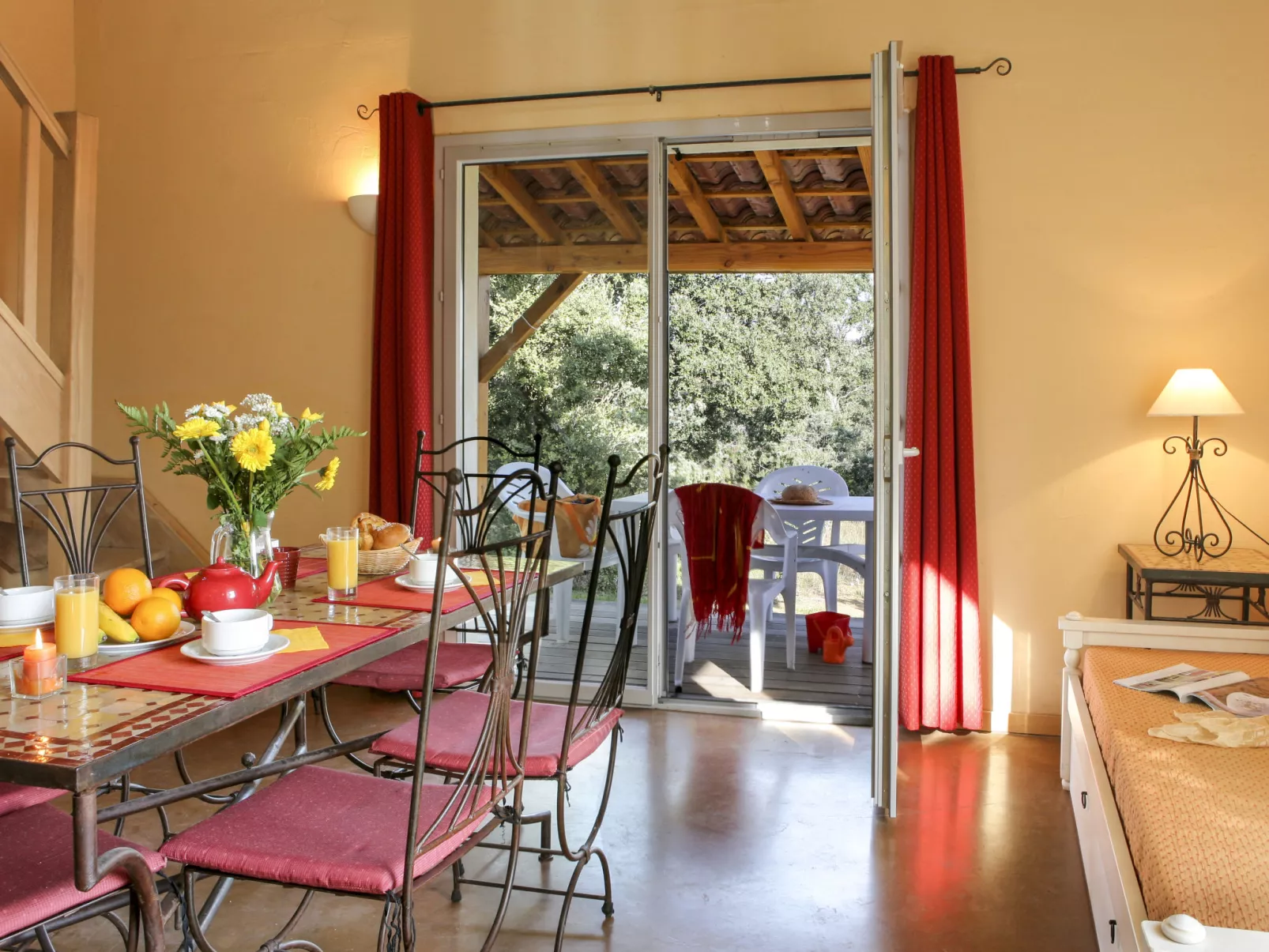Les Portes des Cevennes-Inside