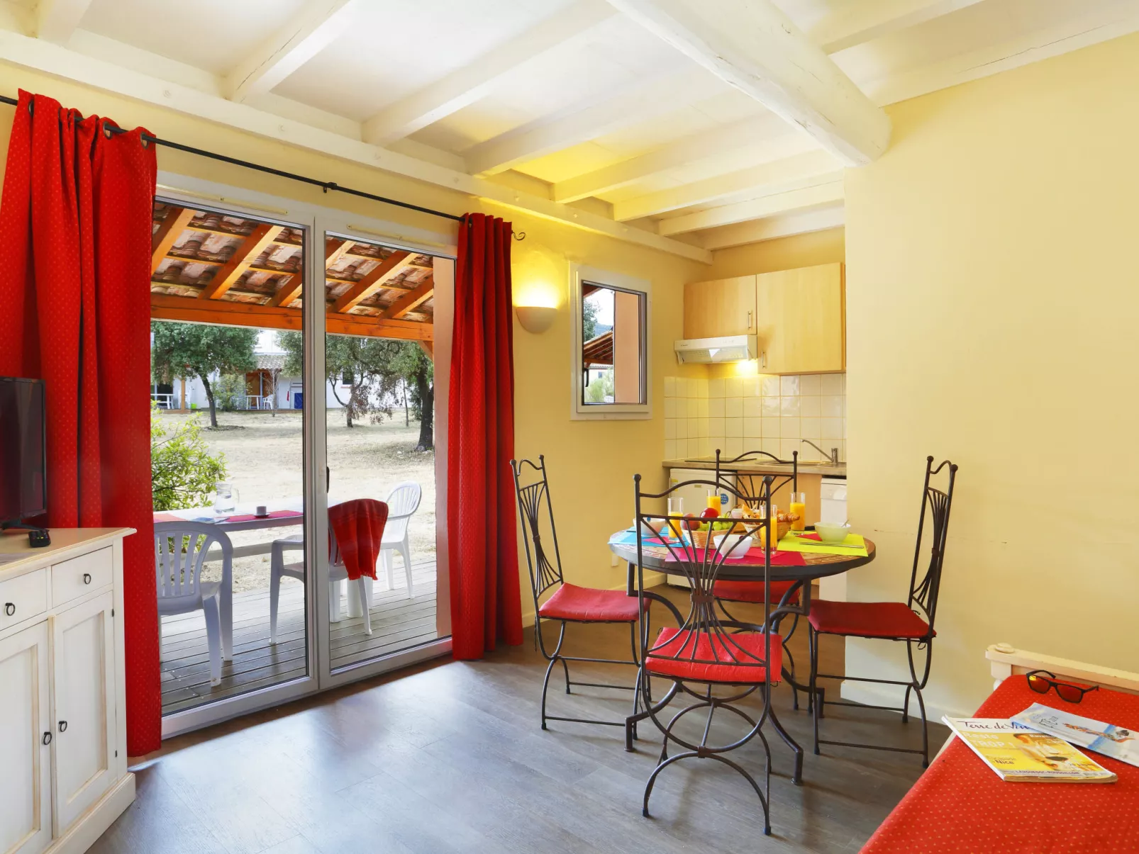 Les Portes des Cevennes-Inside
