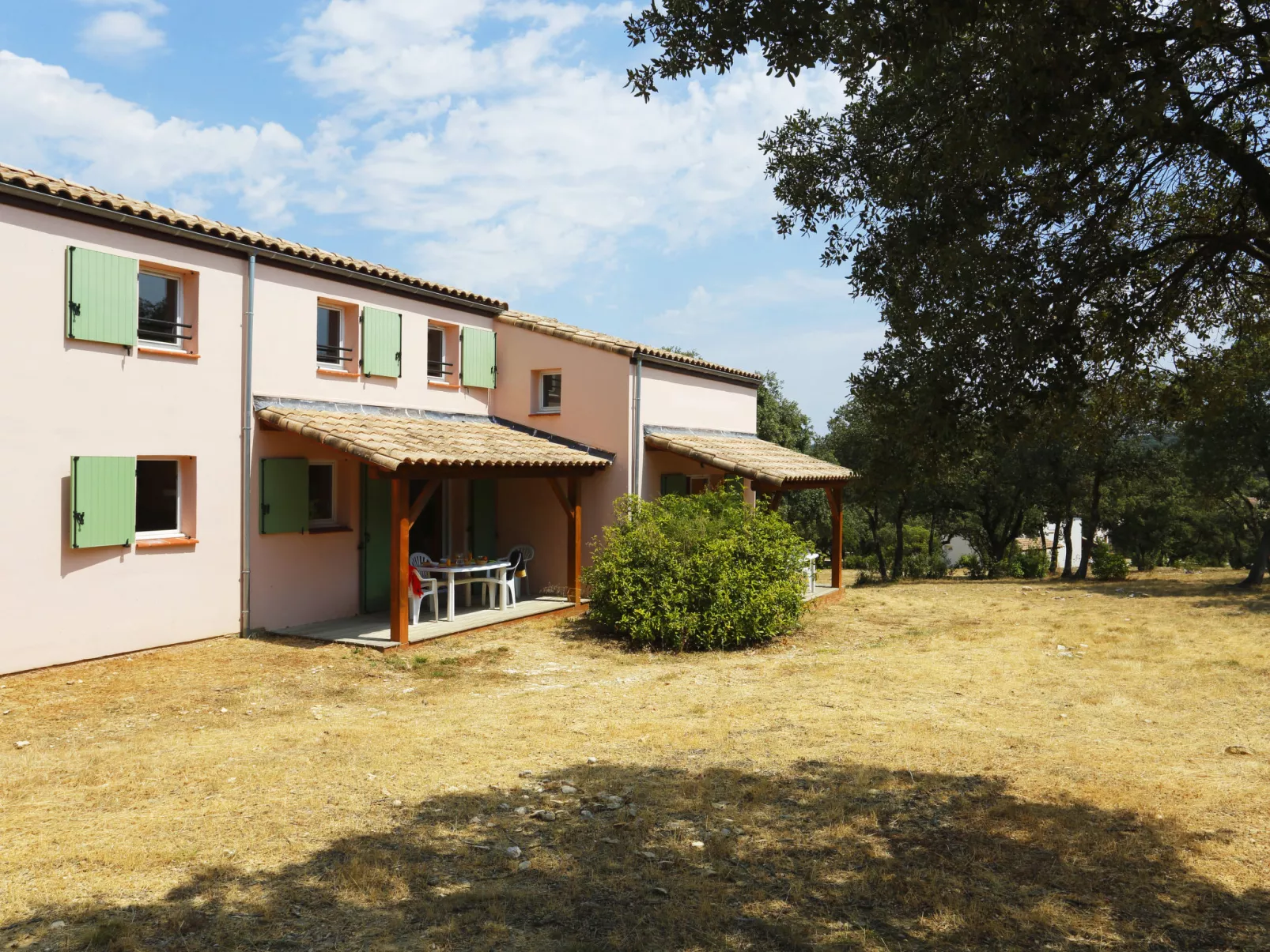 Les Portes des Cevennes-Outside