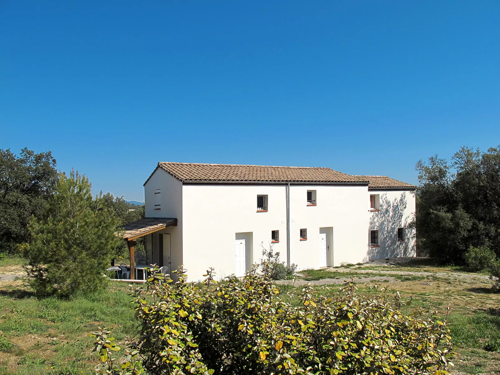 Les Portes des Cevennes-Outside