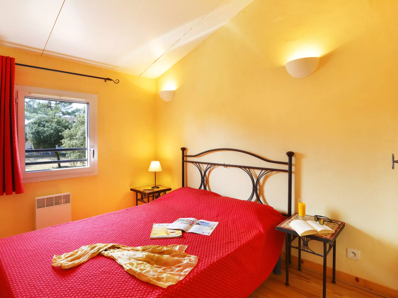 Les Portes des Cevennes-Inside