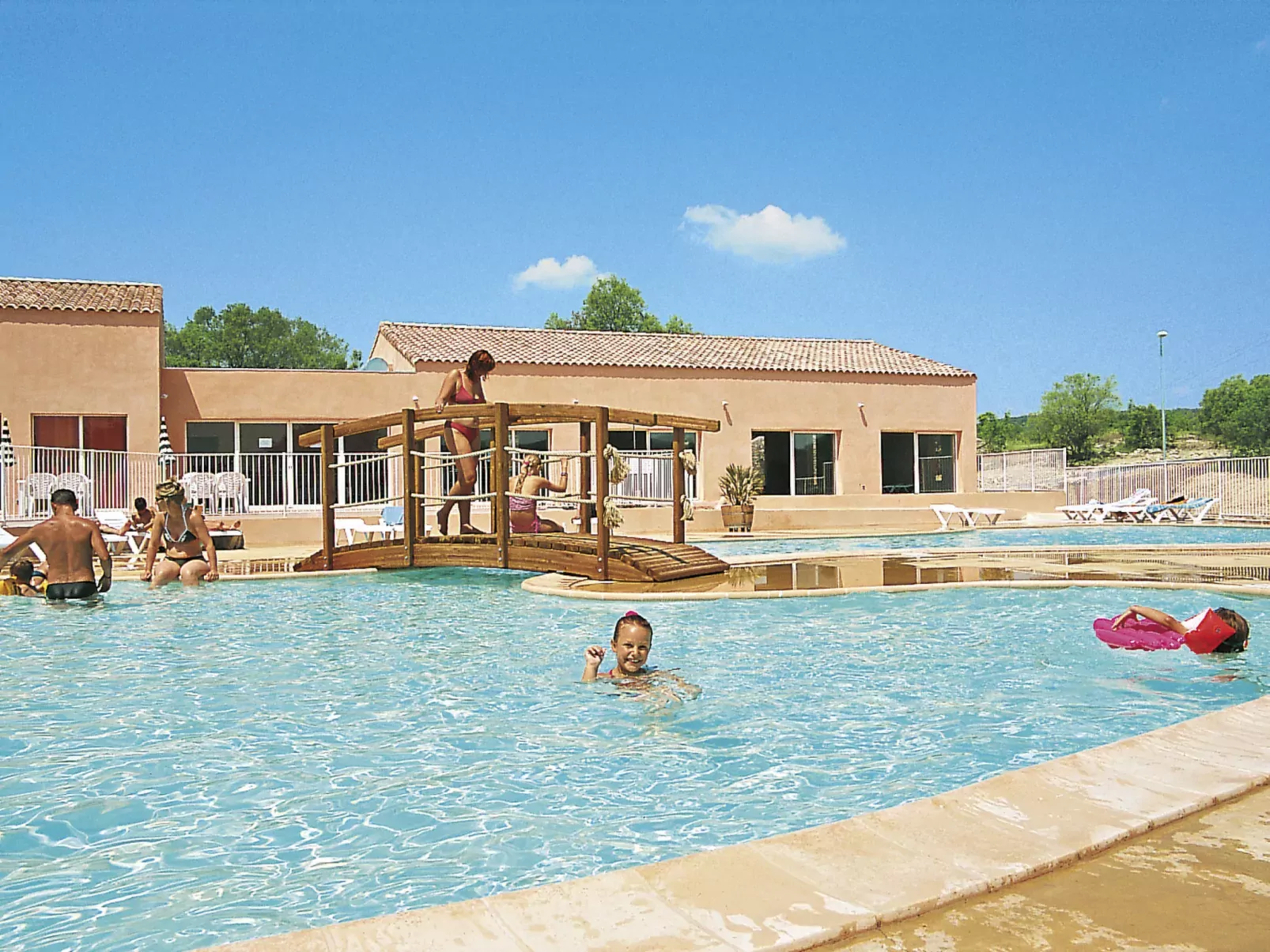 Les Portes des Cevennes-Outside