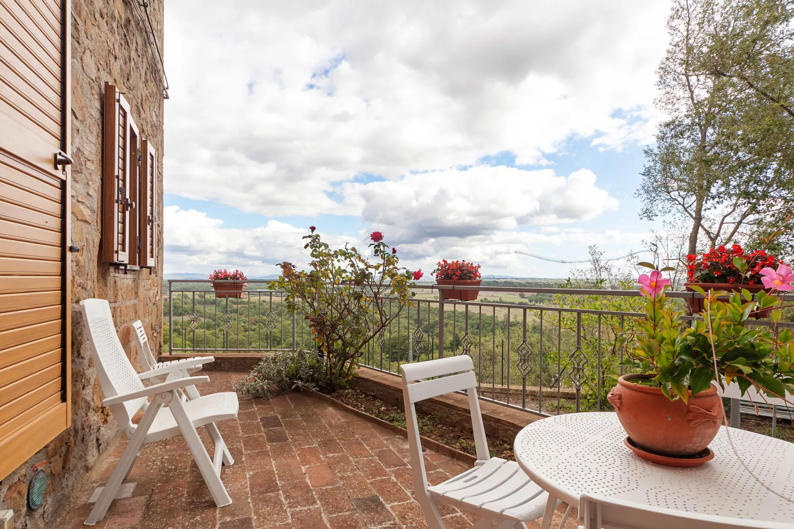 Rapiti da Valentino-Terrace balcony