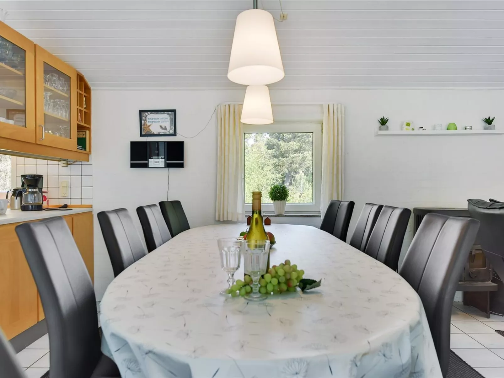 "Cora" - 1km from the sea-Inside