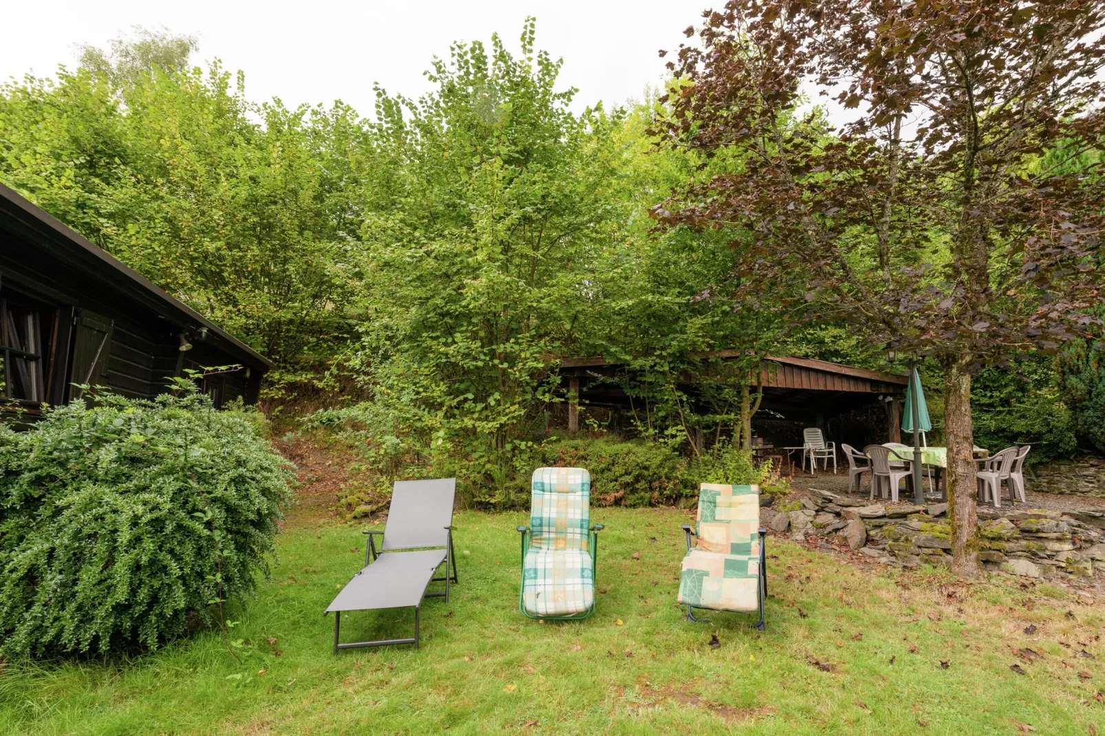 Le Chession-Gardens summer