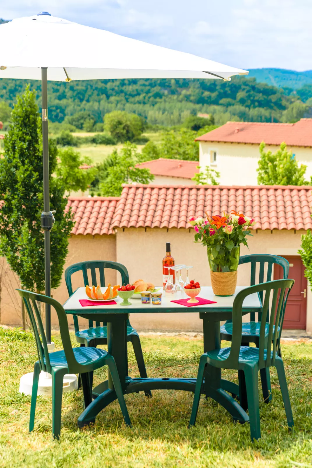 Domaine des Cazelles-Outside