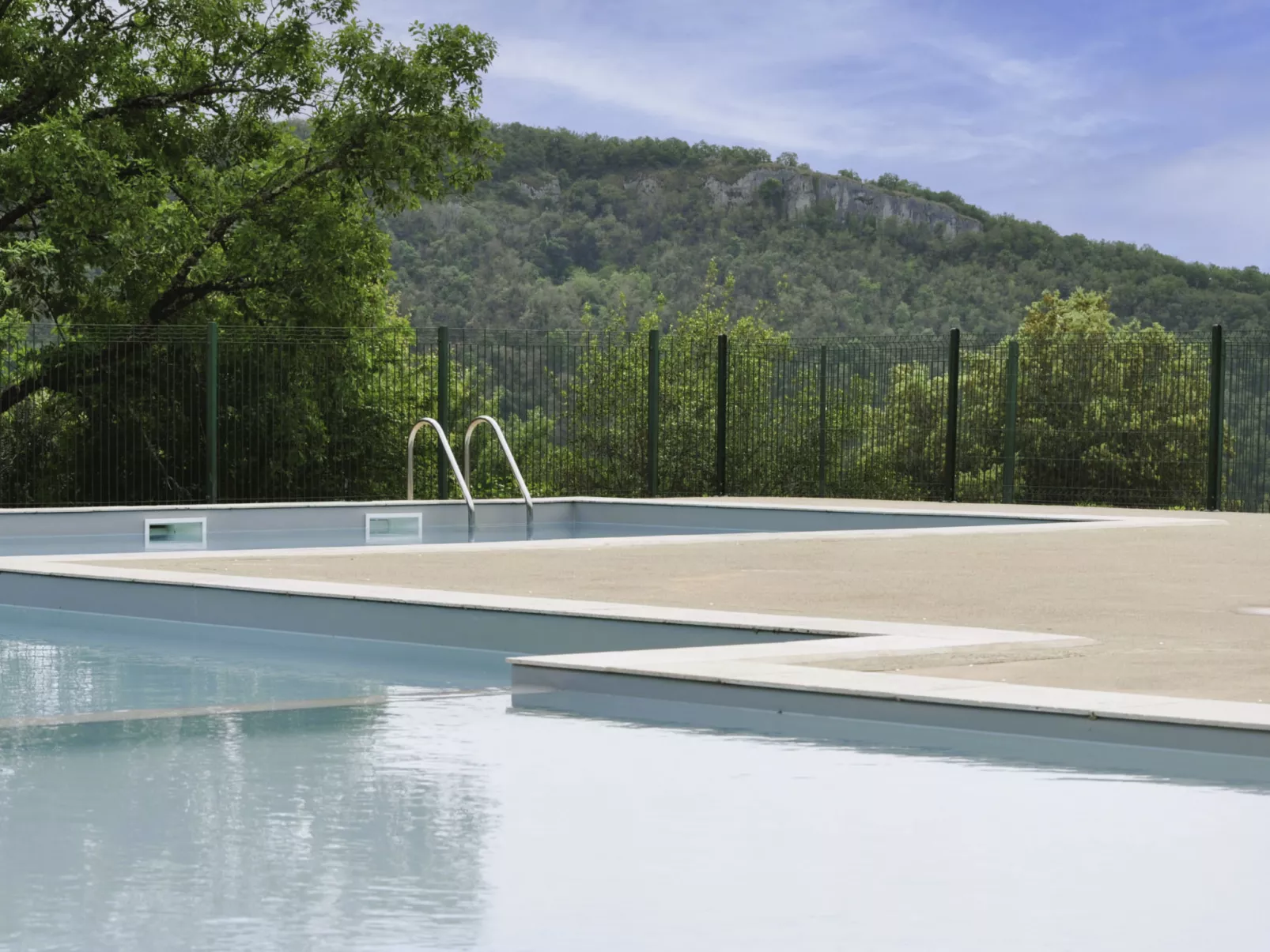 Domaine des Cazelles-Outside