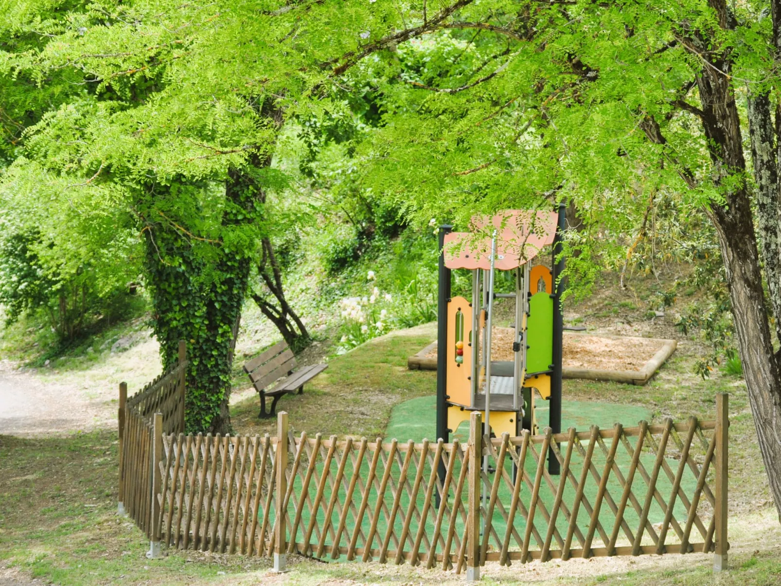 Domaine des Cazelles-Outside