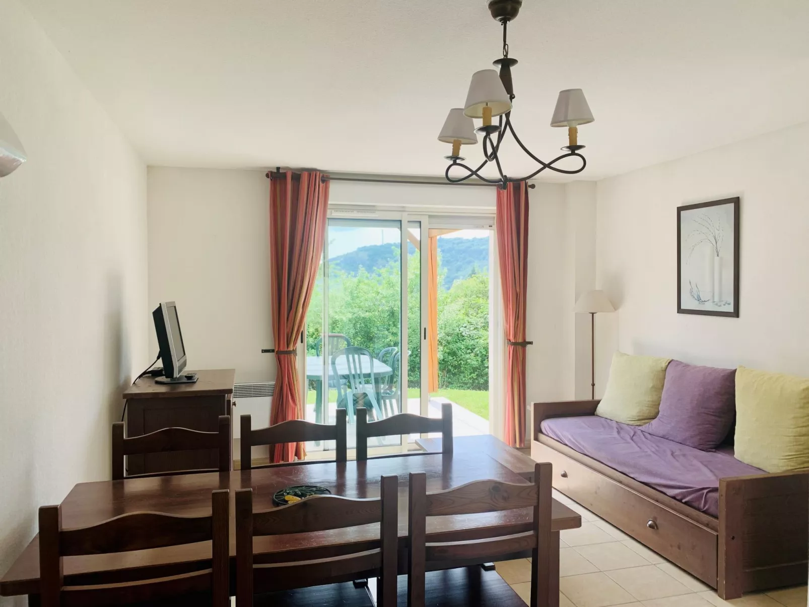 Domaine des Cazelles-Inside