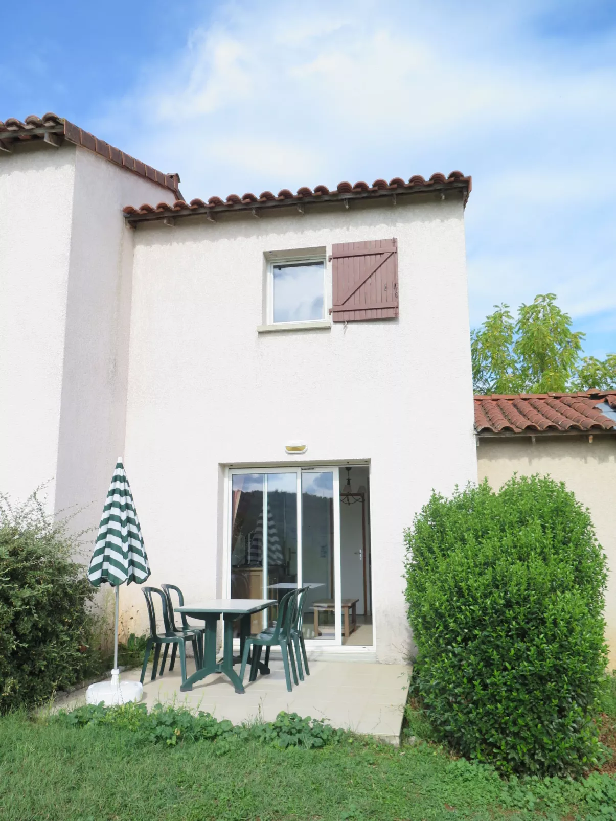 Domaine des Cazelles-Outside