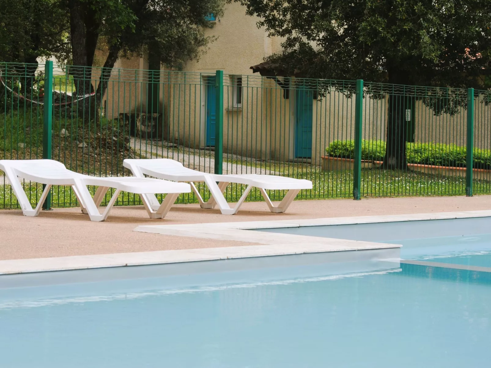 Domaine des Cazelles-Outside