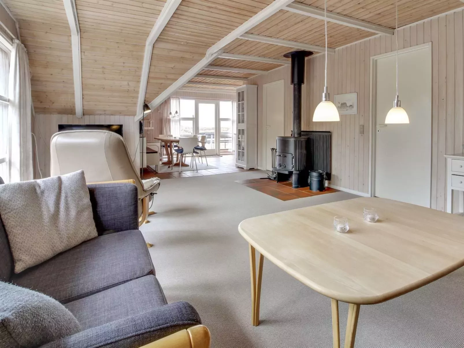 "Dida" - 3.1km from the sea-Inside