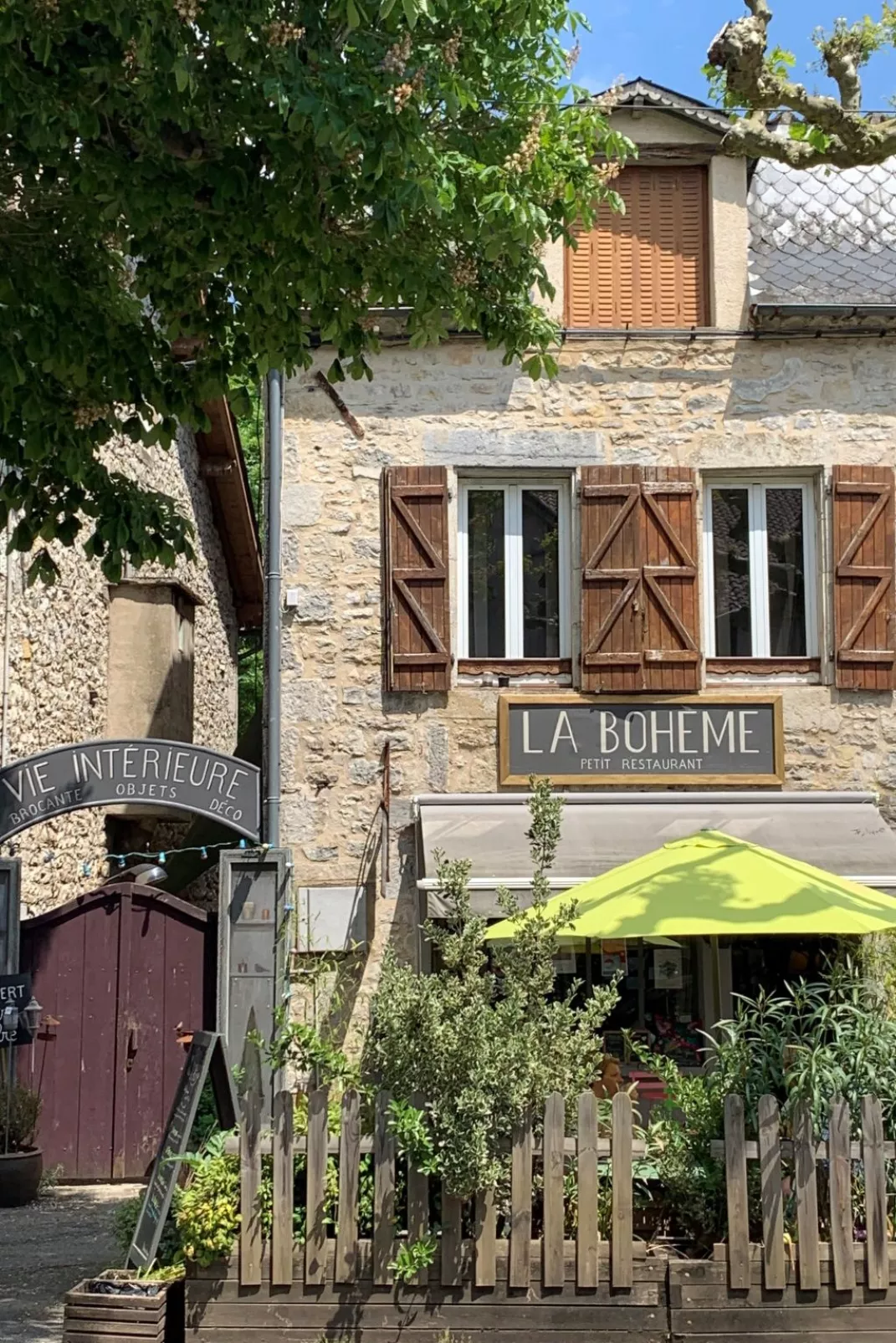 Domaine des Cazelles-Outside