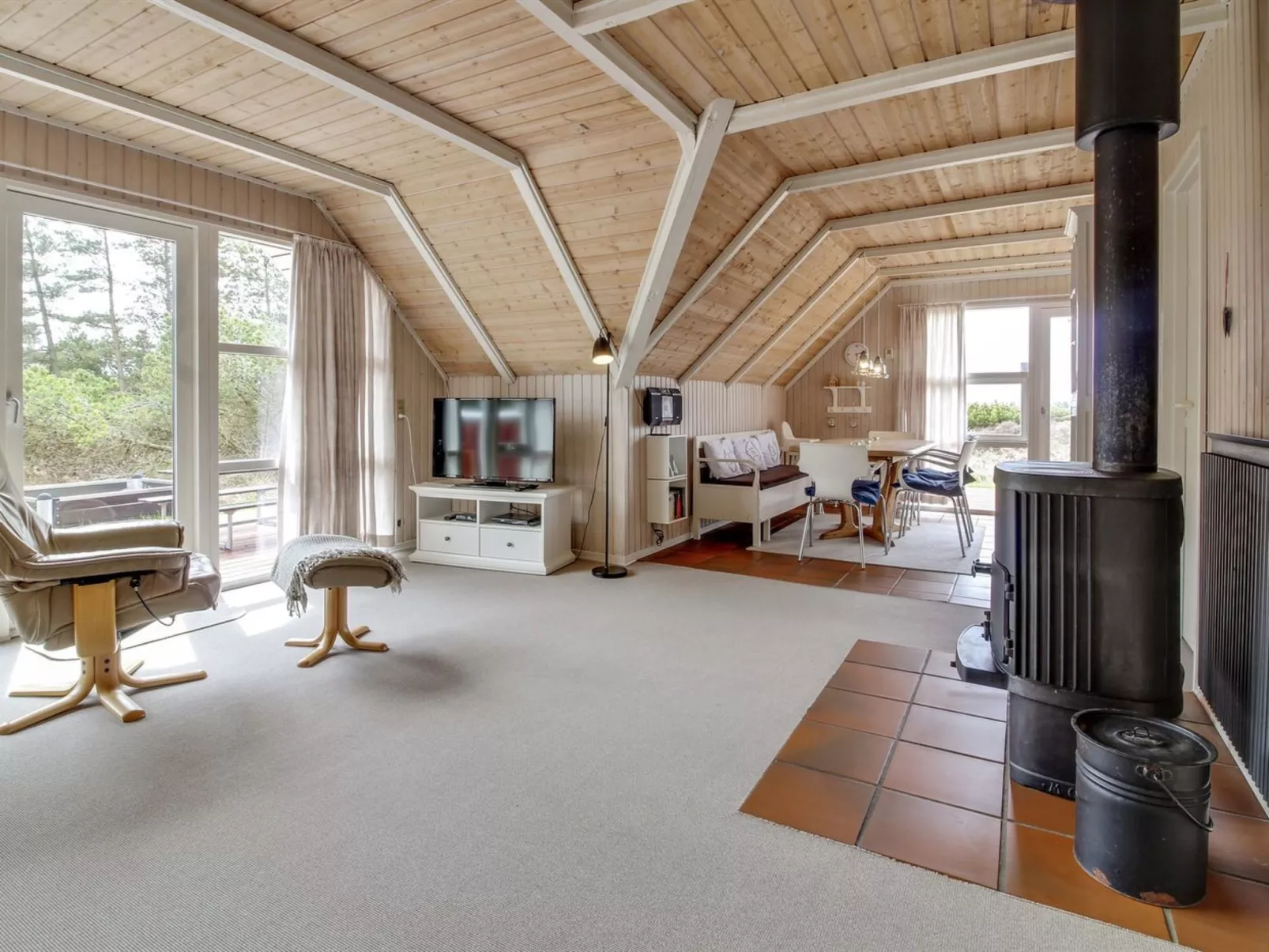 "Dida" - 3.1km from the sea-Inside