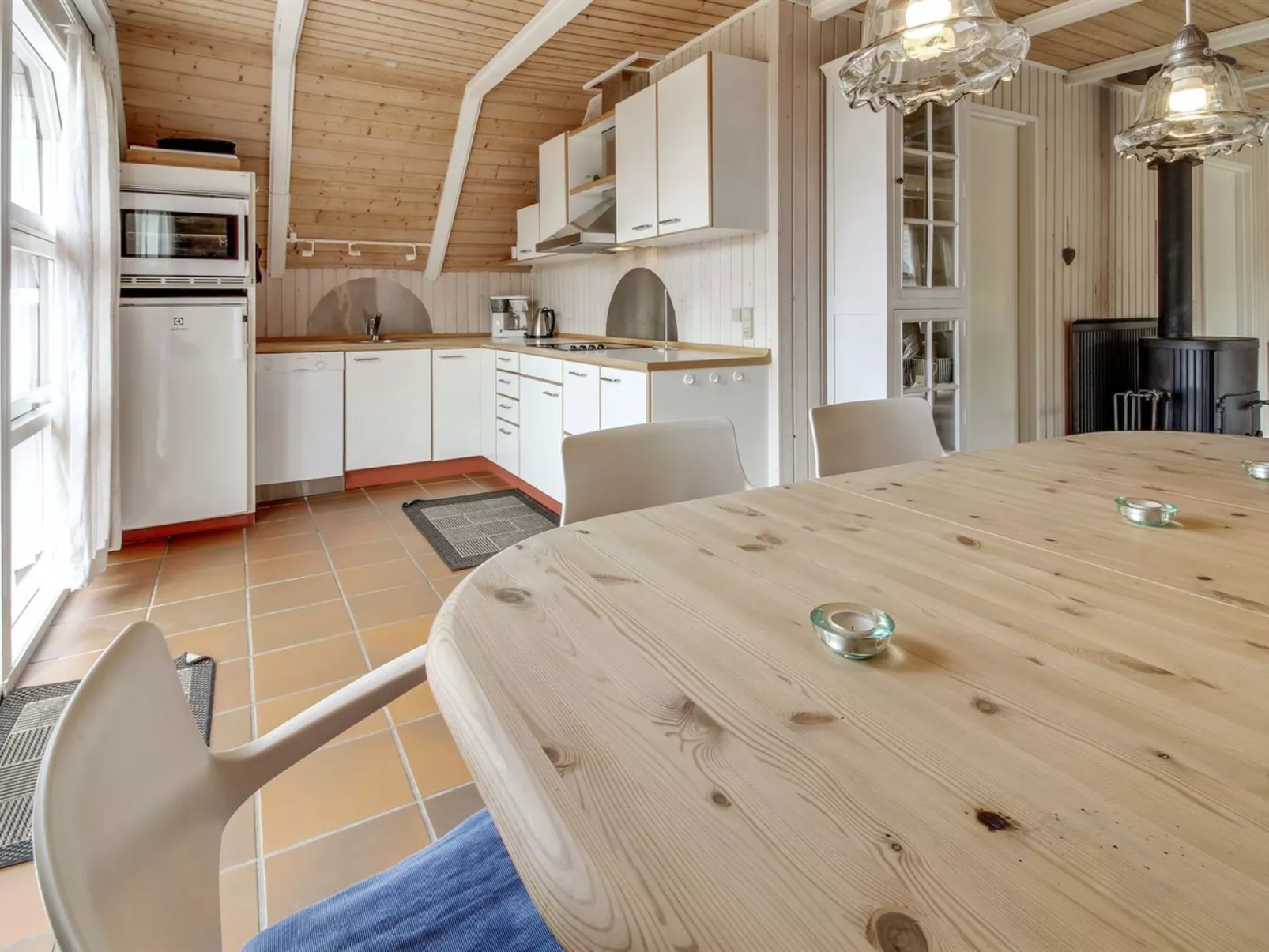 "Dida" - 3.1km from the sea-Inside