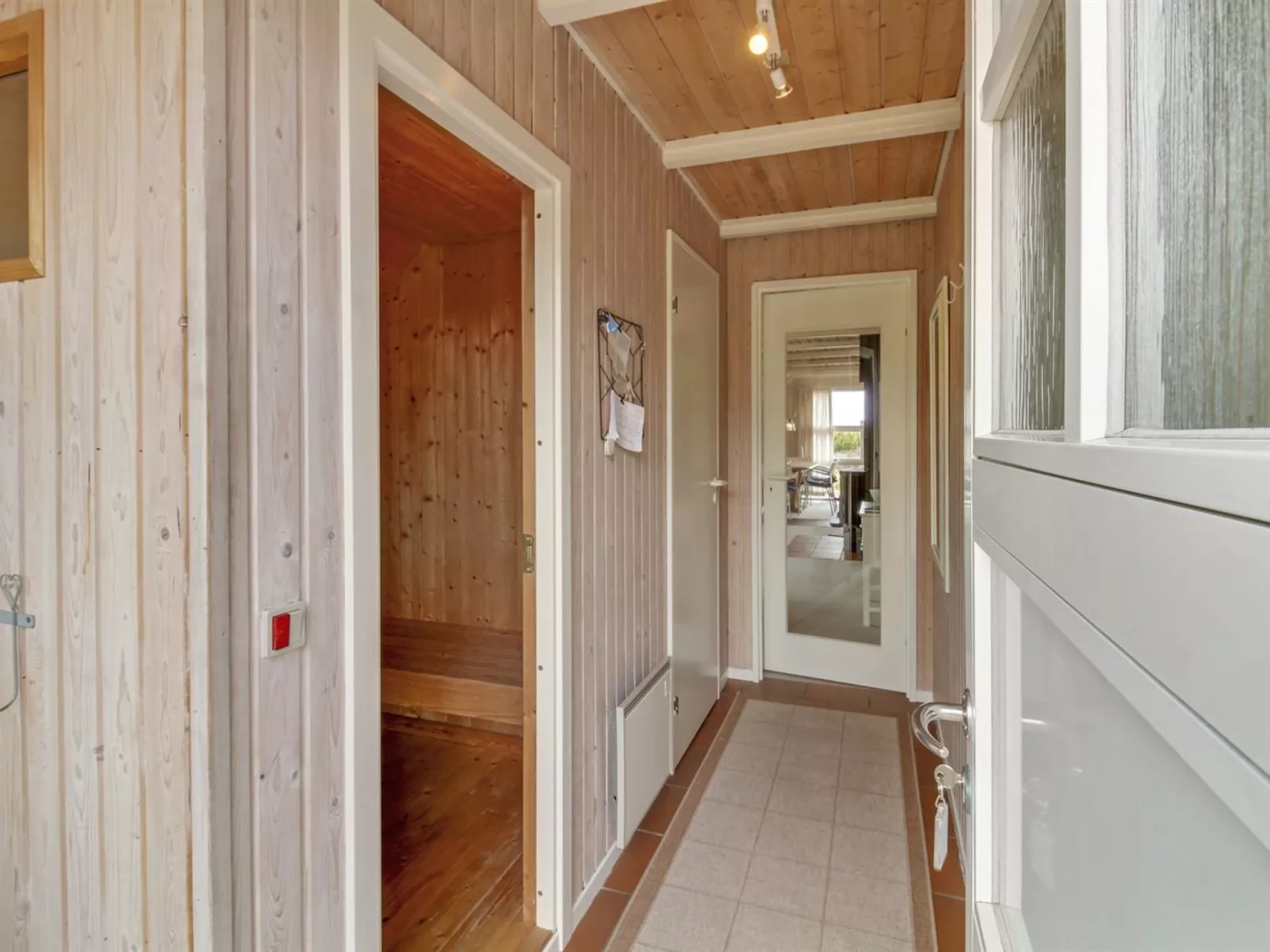 "Dida" - 3.1km from the sea-Inside